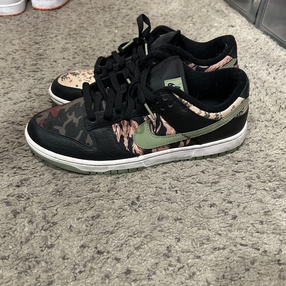 Nike dunks - Picture 3 of 4